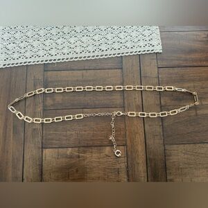 Chic Gold-Tone Chain Belt